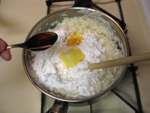 mixing cooked rice with other ingredients
