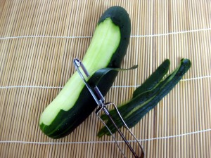 how to peel cucumbers