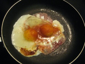 ham with eggs