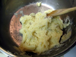 making mashed potatoes