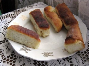 grandma's cottage cheese buns (buchyt)