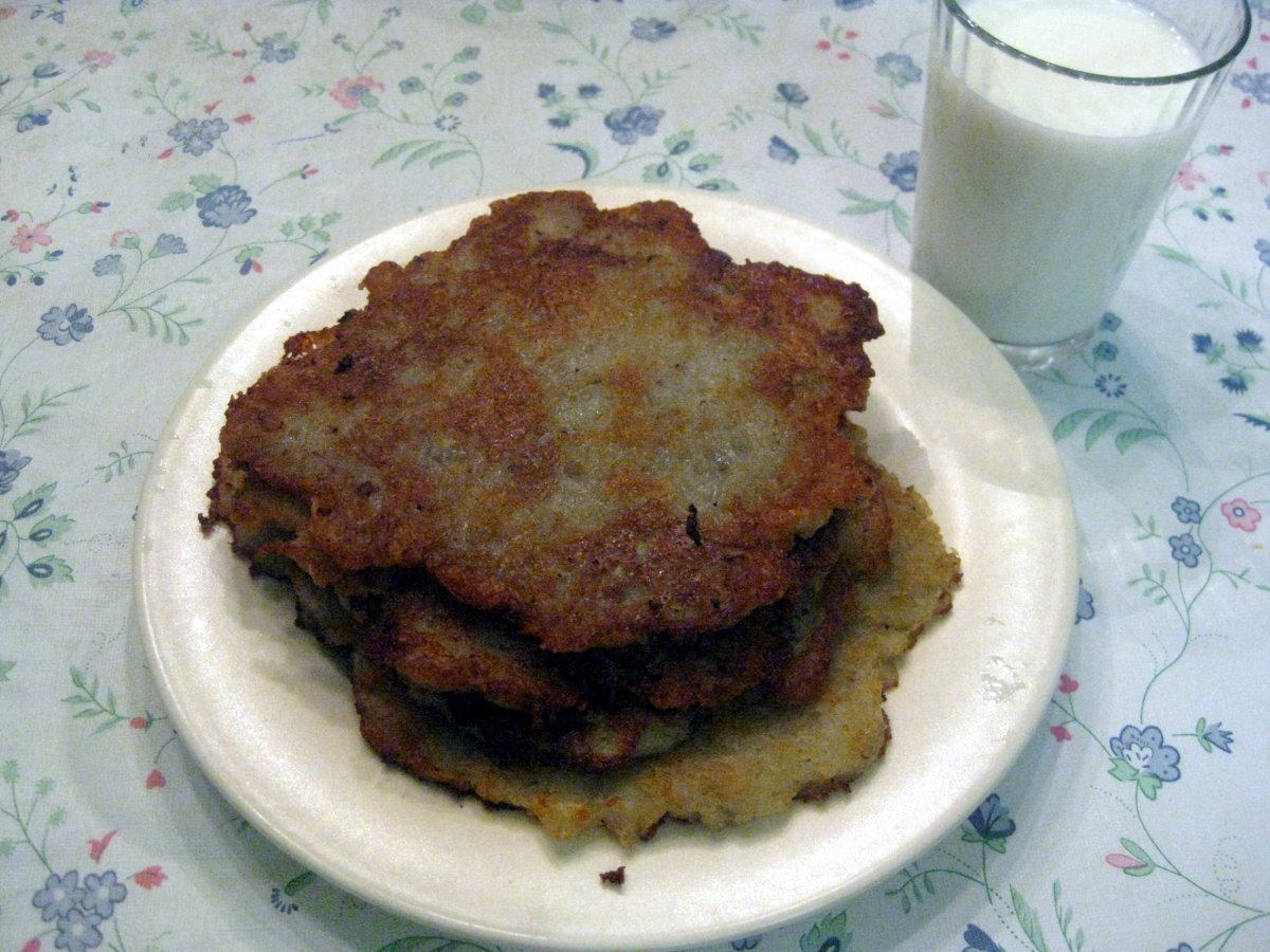 Placki ziemniaczane (Polish potato pancakes) - Polish Housewife