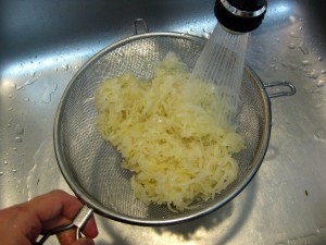 rinsing sauerkraut