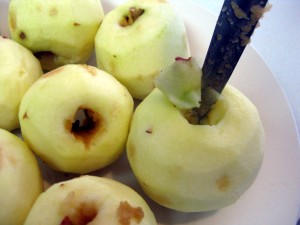 how to remove core from apples