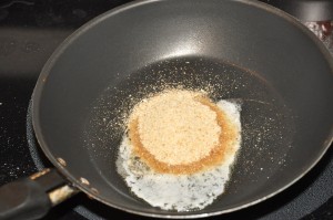 making sweet bread crumb topping