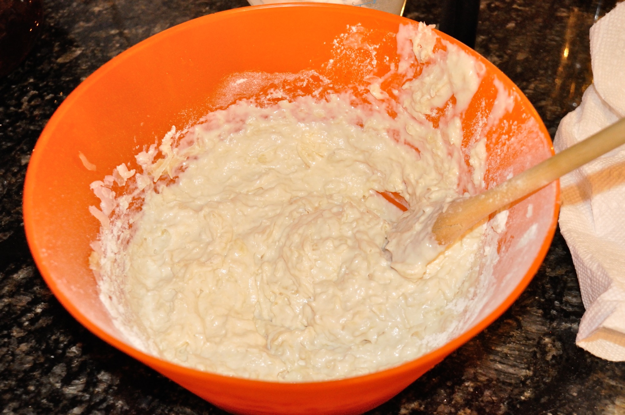Рецепты квашеного теста. Правильно замесить тесто. Как затворить квашеное тесто. Какое тесто замешивать для пирога с рисом. Молока муки с помощью ГЭС.
